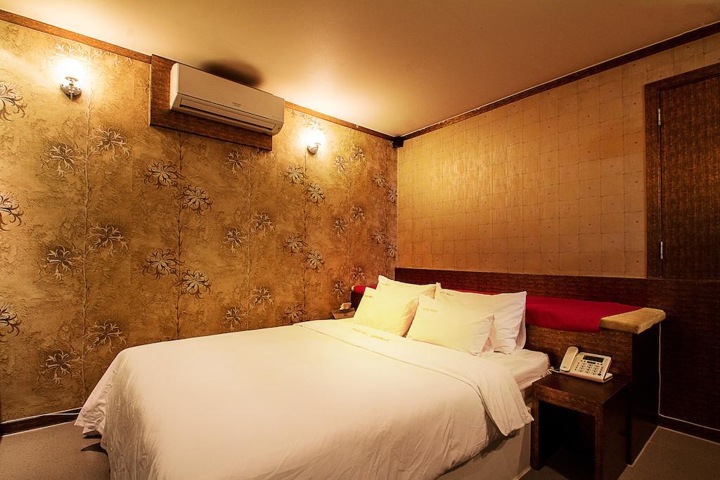 Max Hotel Daejeon Kamer foto