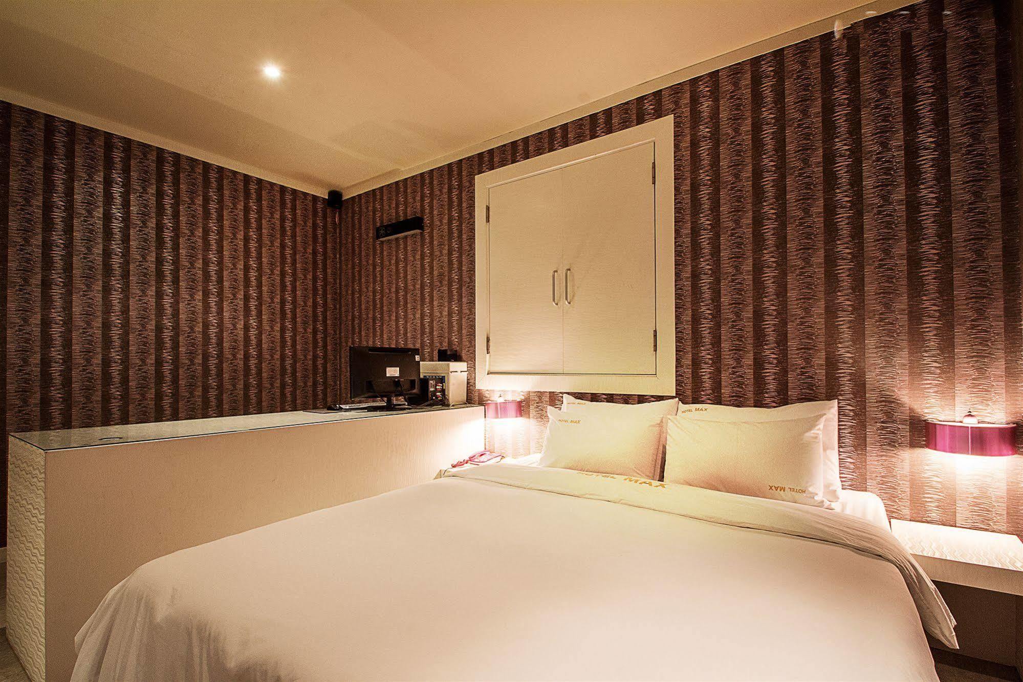 Max Hotel Daejeon Buitenkant foto
