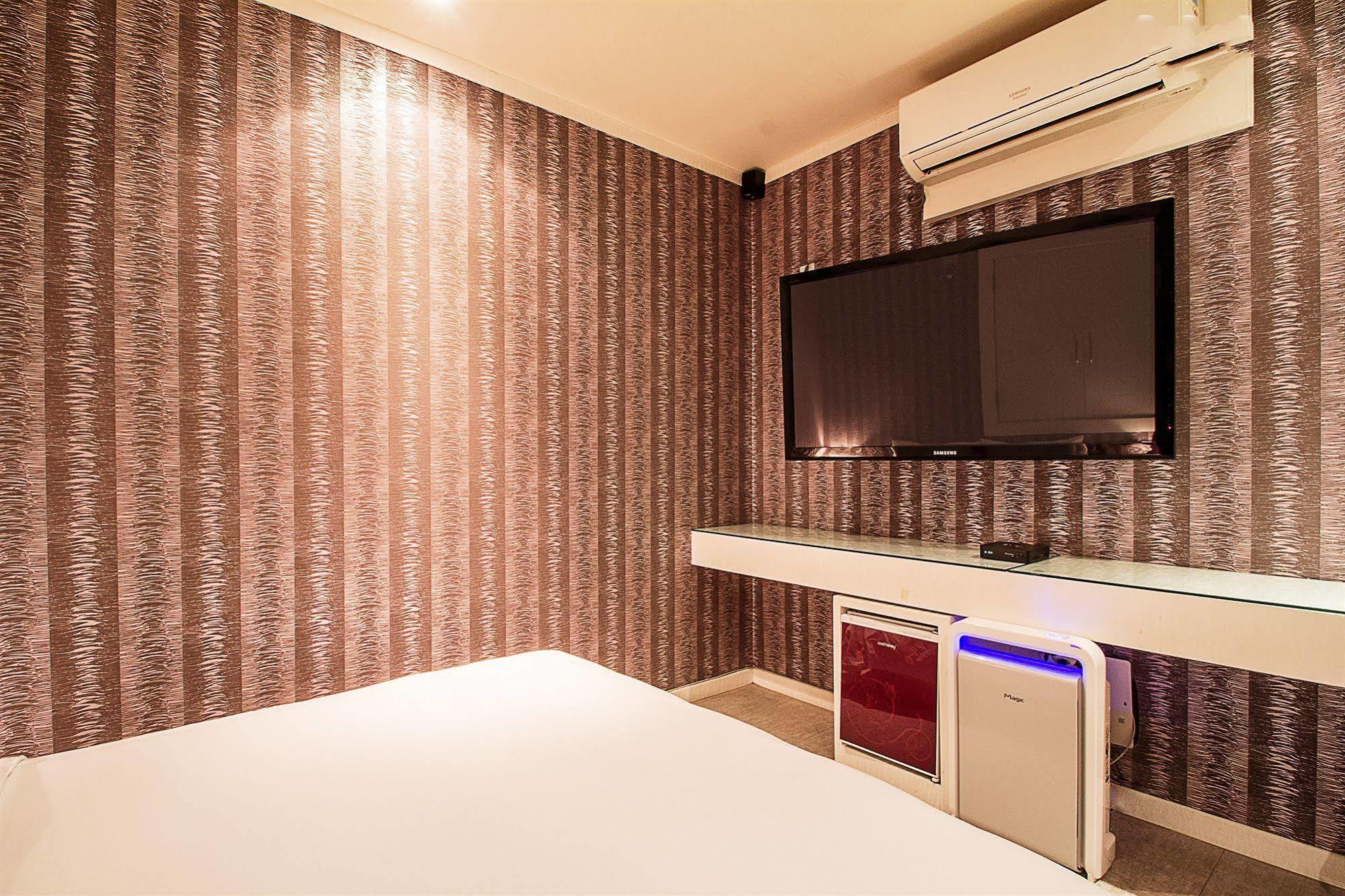 Max Hotel Daejeon Buitenkant foto